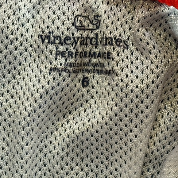 Boys VINEYARD VINES Magic Chappy swim trunks- Size 6 - Picture 4 of 4